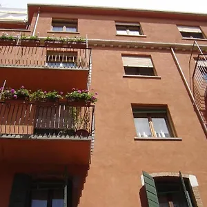 2* Casa de hóspedes Alloggi Agli Artisti