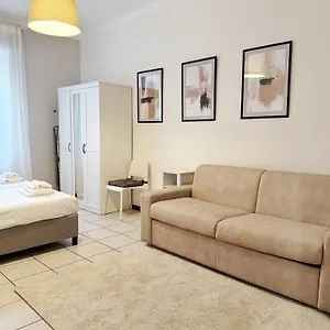 https://la-dolce-vita-navigli.it-lombardy.com