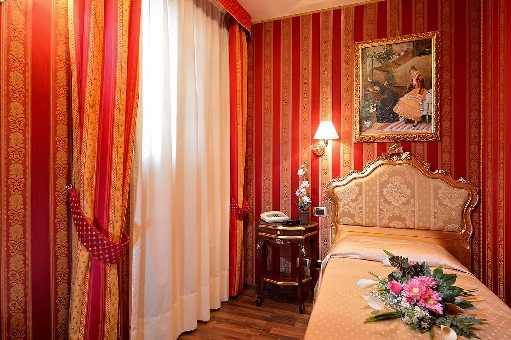 Hotel Città Di Milano Venezia 3*,